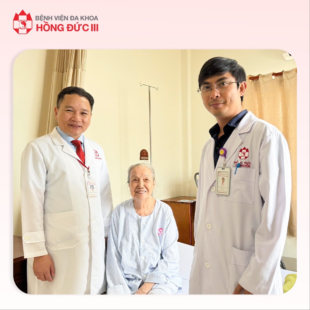 Cứu sống bệnh nhân 86 tuổi bị ung thư dọa vỡ manh tràng